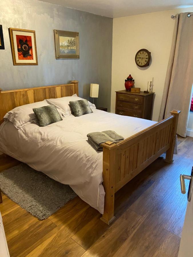 Great Rooms In An Uber Cool Flat! London Bridge Exteriör bild