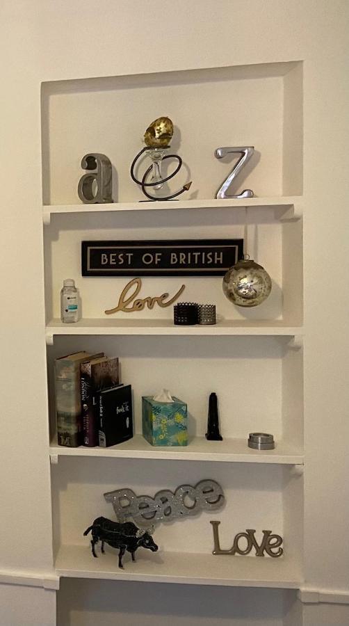 Great Rooms In An Uber Cool Flat! London Bridge Exteriör bild